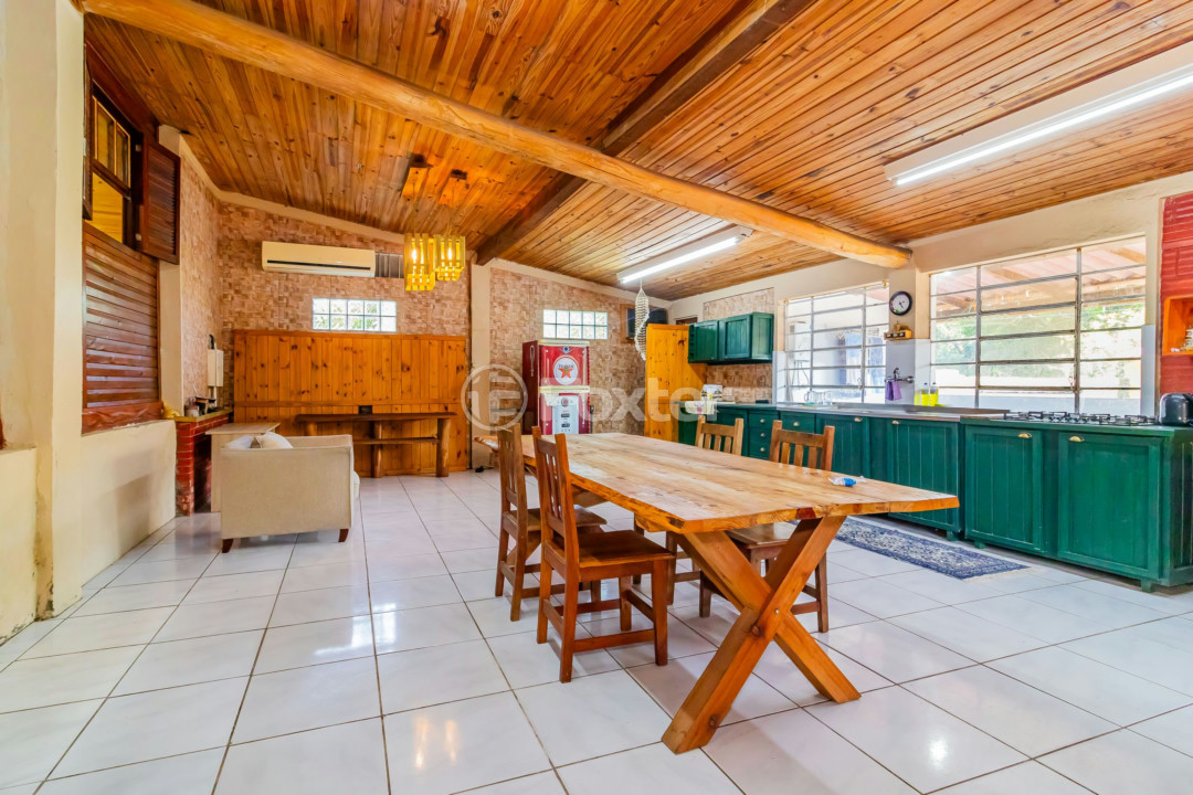 Casa à venda com 6 quartos, 480m² - Foto 12