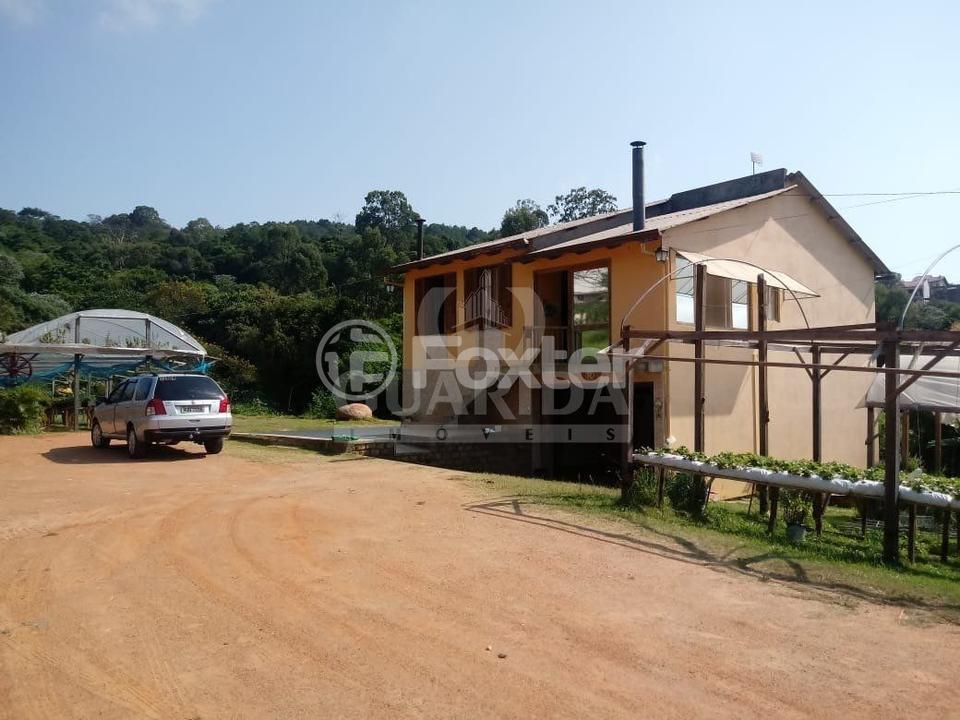 Fazenda à venda com 3 quartos, 160m² - Foto 1
