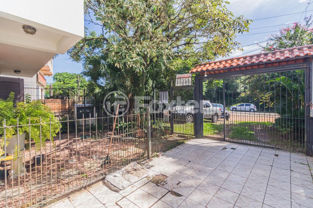 Casa à venda com 5 quartos, 308m² - Foto 2