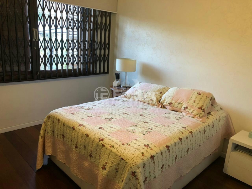 Casa à venda com 3 quartos, 308m² - Foto 15