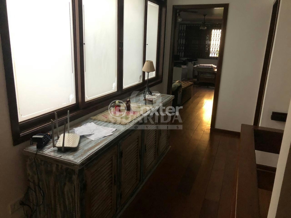 Casa à venda com 3 quartos, 308m² - Foto 8
