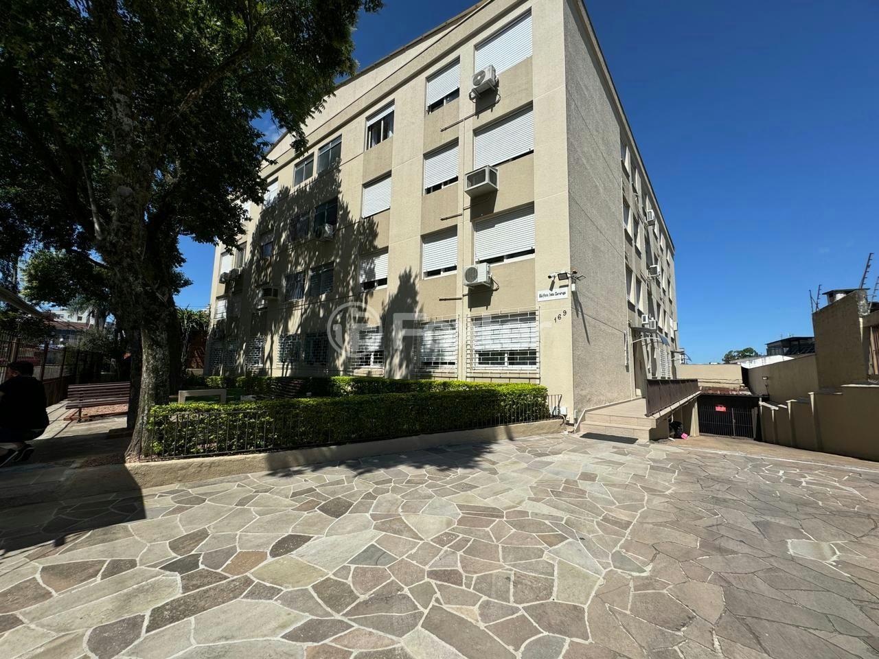 Apartamento à venda com 2 quartos, 60m² - Foto 15