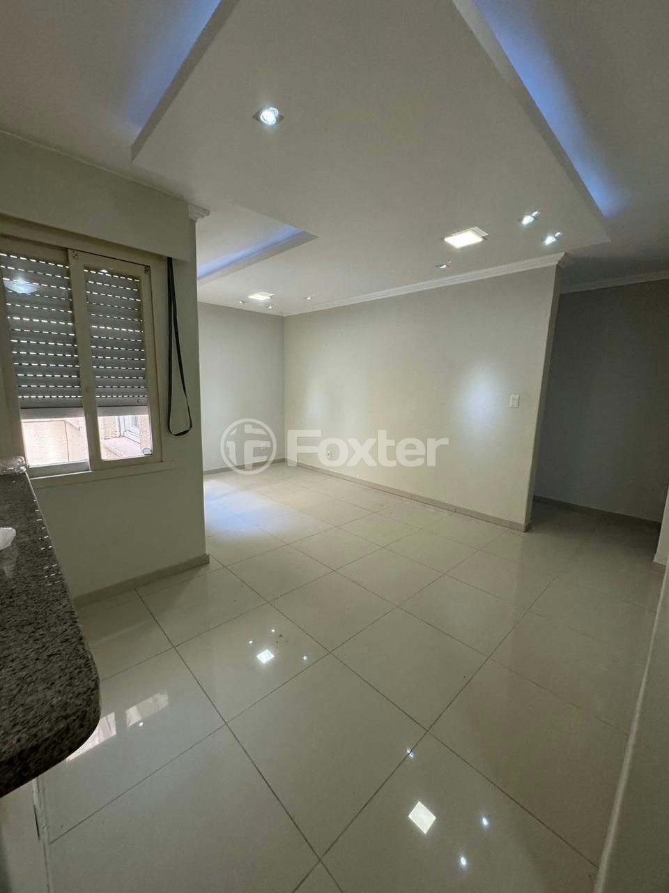 Apartamento à venda com 2 quartos, 60m² - Foto 2