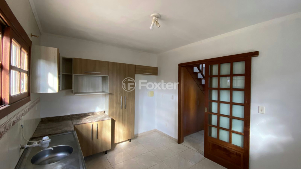 Casa à venda com 3 quartos, 85m² - Foto 1