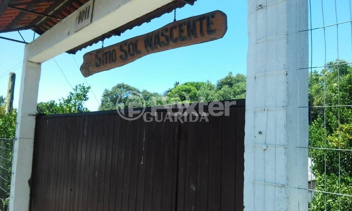 Casa à venda com 2 quartos, 100m² - Foto 1