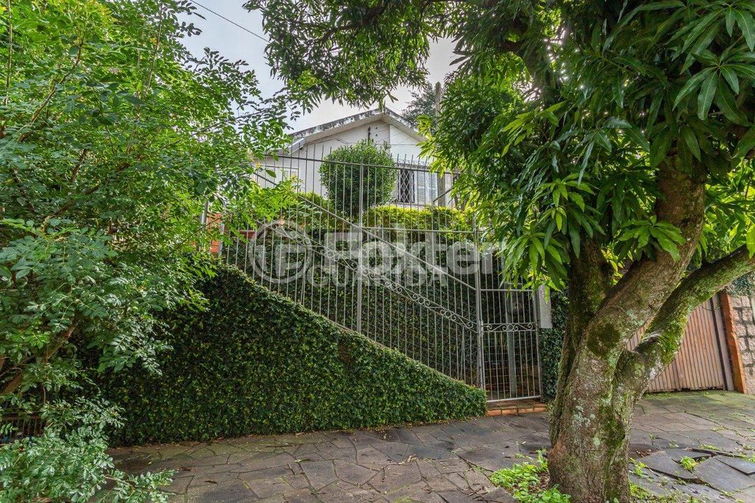 Casa à venda com 3 quartos, 120m² - Foto 1