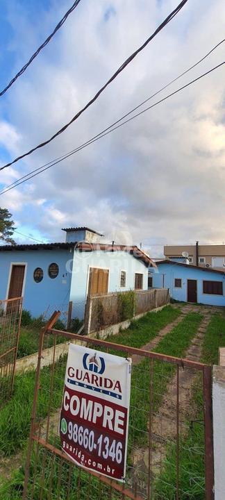 Casa à venda com 2 quartos, 126m² - Foto 1