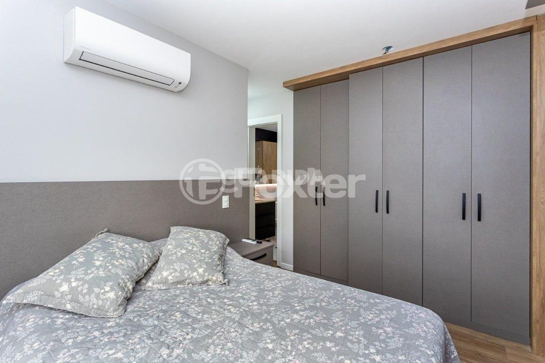 Apartamento à venda com 2 quartos, 67m² - Foto 47