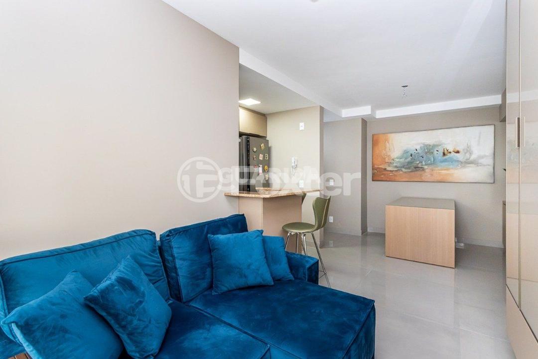 Apartamento à venda com 2 quartos, 67m² - Foto 32