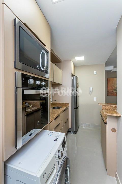 Apartamento à venda com 2 quartos, 67m² - Foto 42