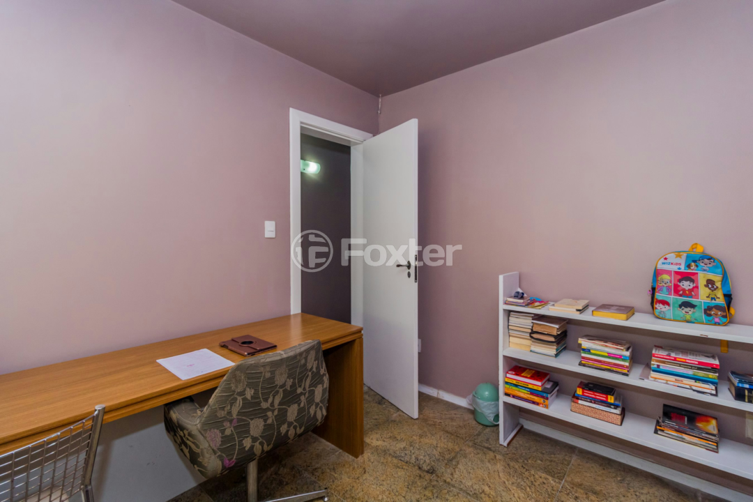 Casa de Condomínio à venda com 4 quartos, 300m² - Foto 31