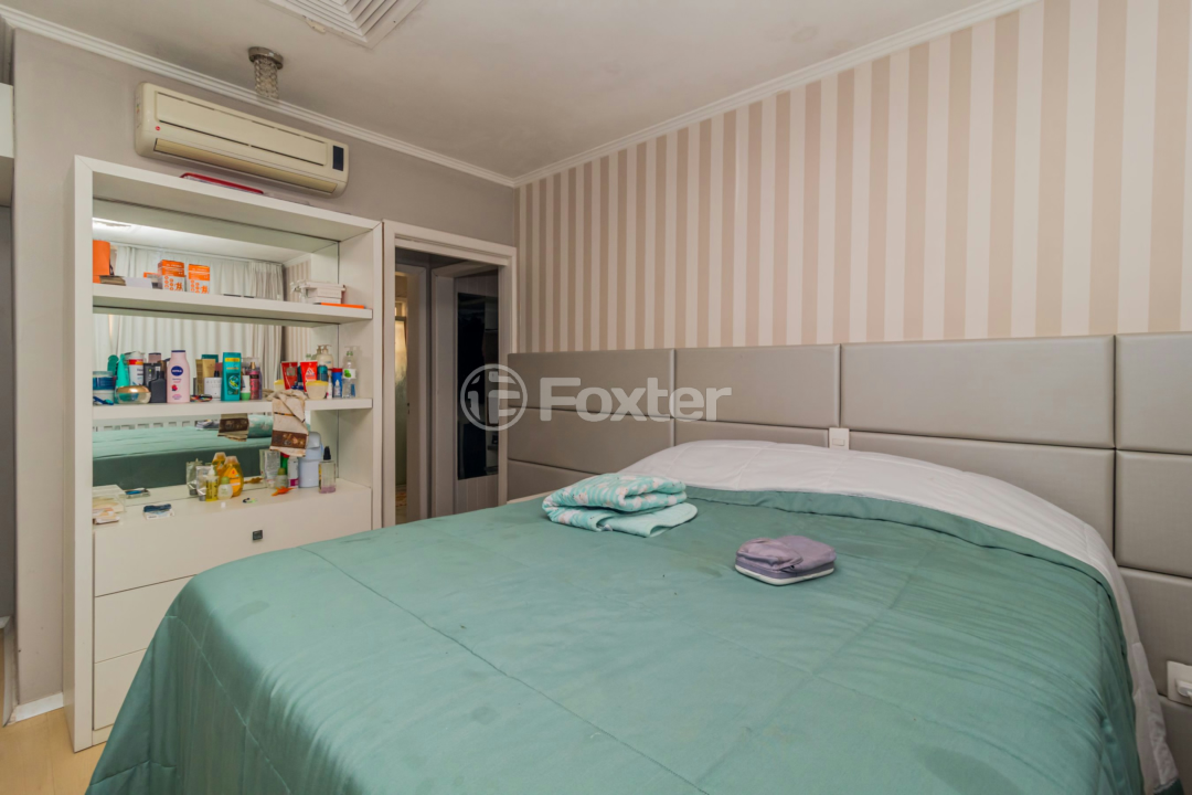 Casa de Condomínio à venda com 4 quartos, 300m² - Foto 34