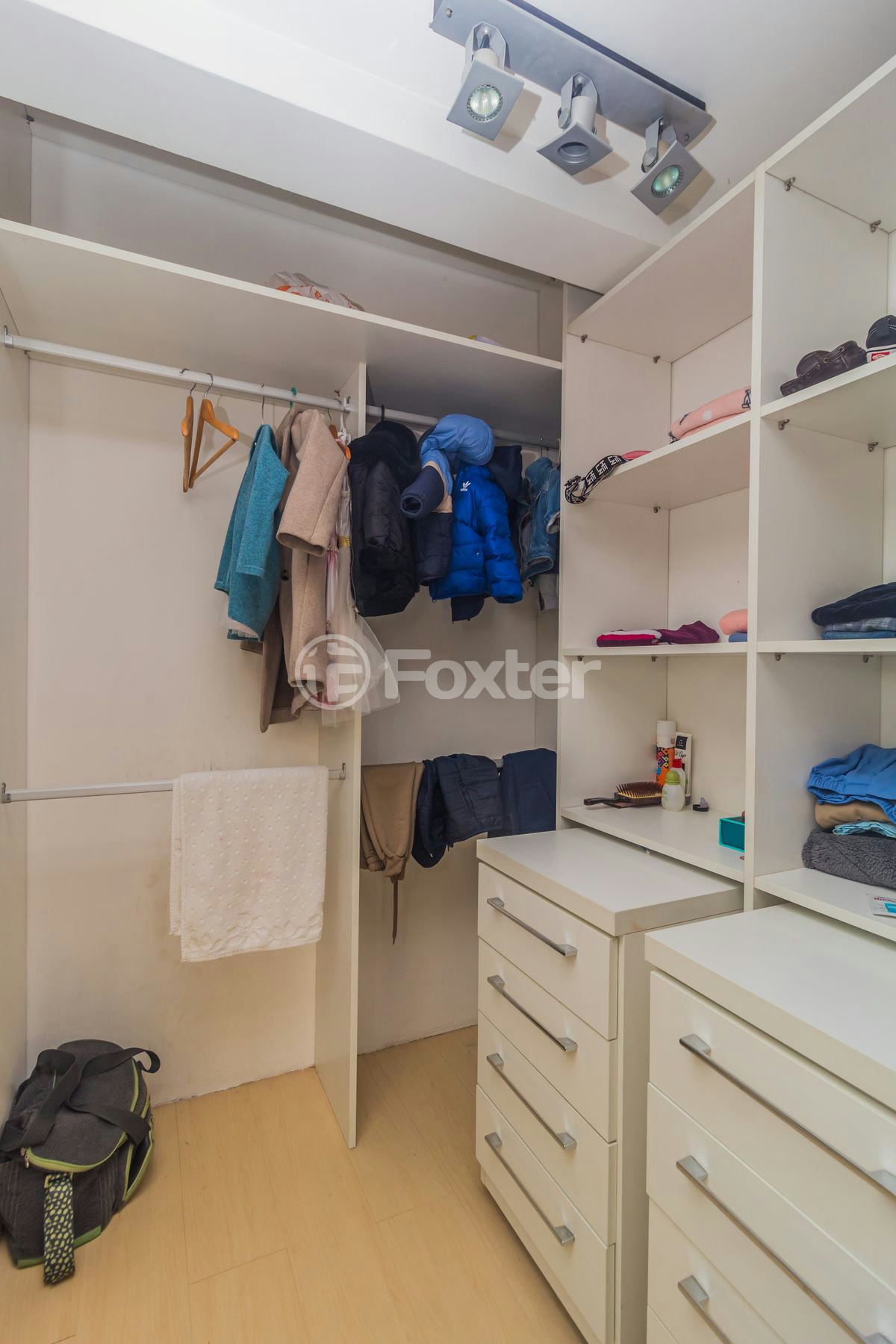 Casa de Condomínio à venda com 4 quartos, 300m² - Foto 51