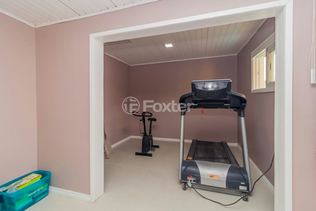Casa de Condomínio à venda com 4 quartos, 300m² - Foto 12