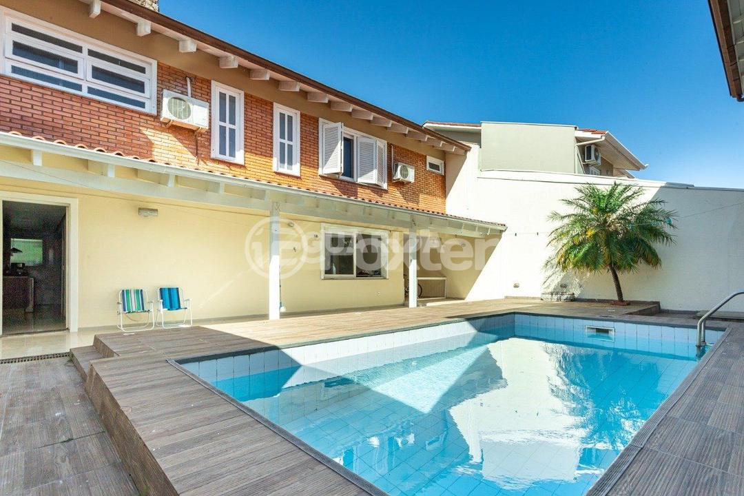 Casa de Condomínio à venda com 4 quartos, 300m² - Foto 2