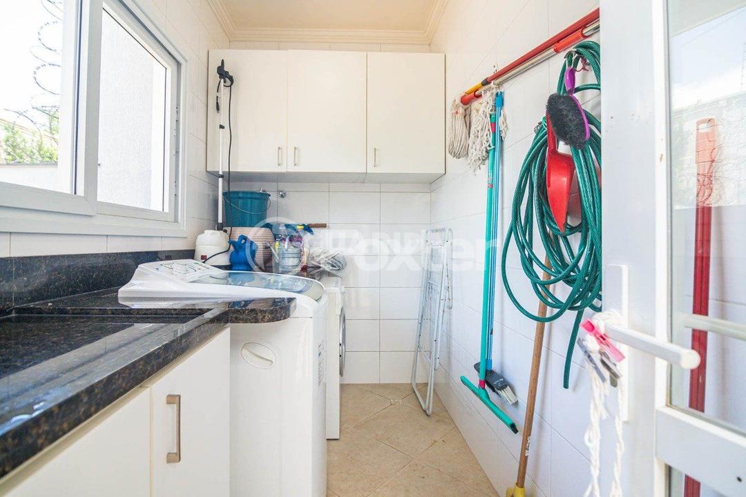 Casa de Condomínio à venda com 3 quartos, 222m² - Foto 60