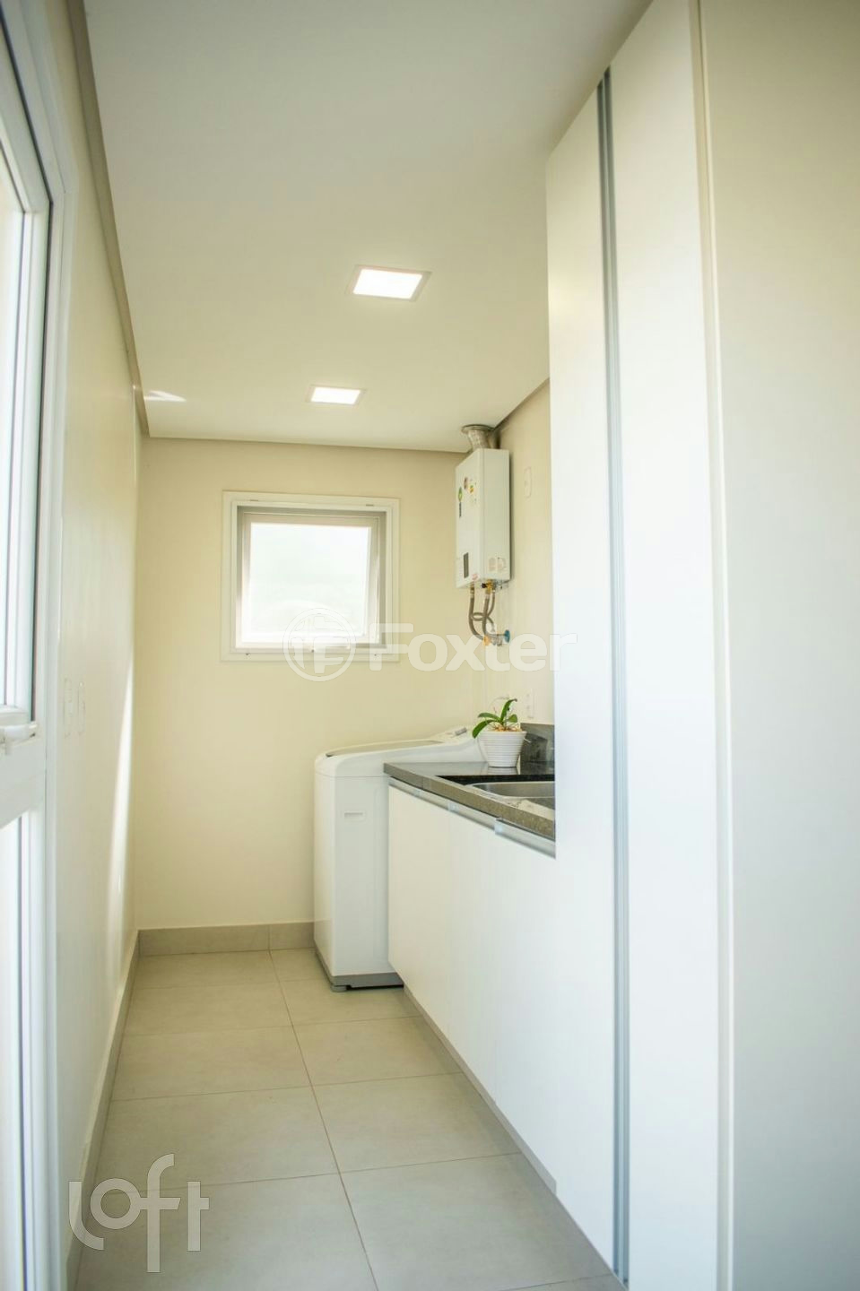 Casa de Condomínio à venda com 4 quartos, 243m² - Foto 10