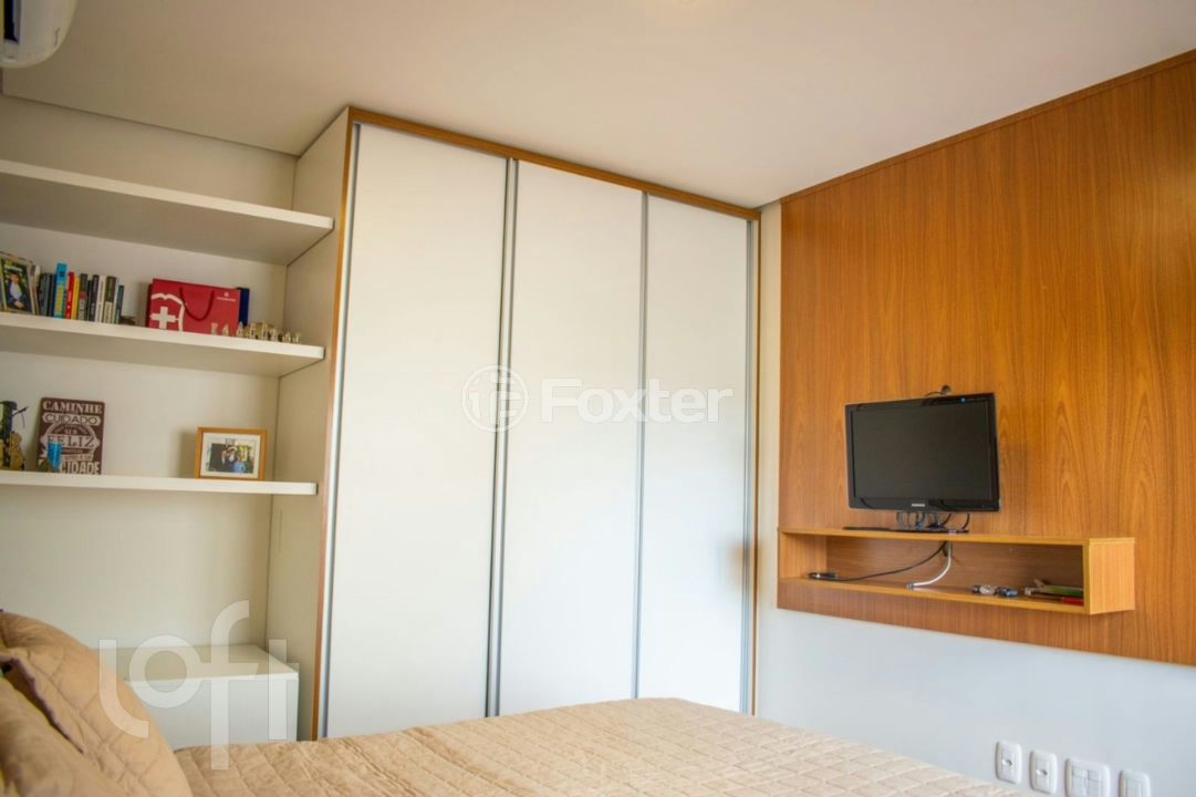Casa de Condomínio à venda com 4 quartos, 243m² - Foto 30