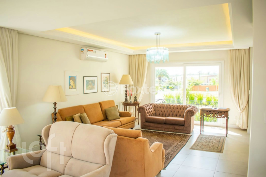 Casa de Condomínio à venda com 4 quartos, 243m² - Foto 2