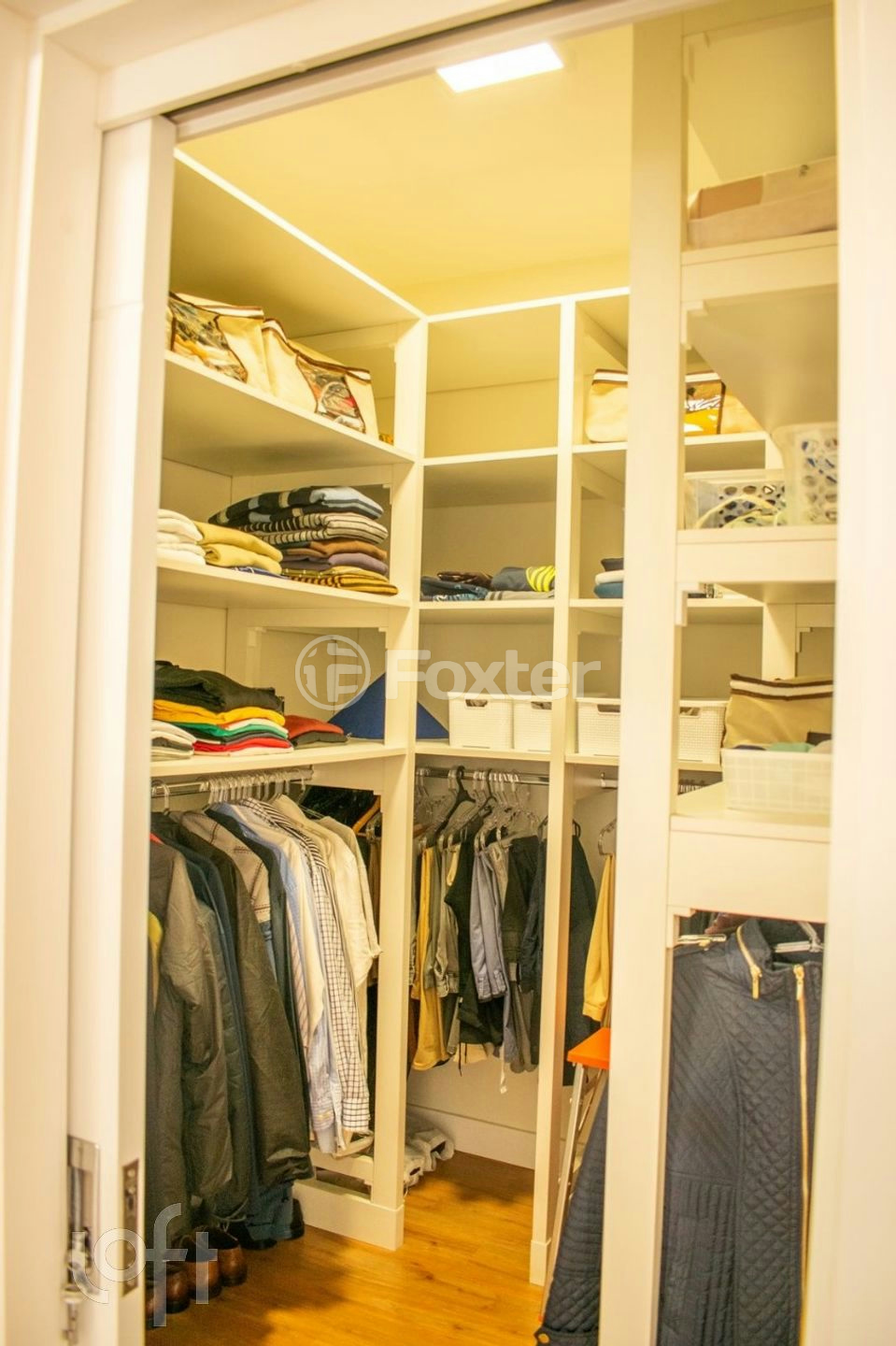 Casa de Condomínio à venda com 4 quartos, 243m² - Foto 20