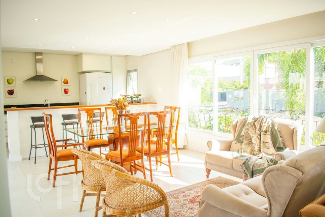 Casa de Condomínio à venda com 4 quartos, 243m² - Foto 7