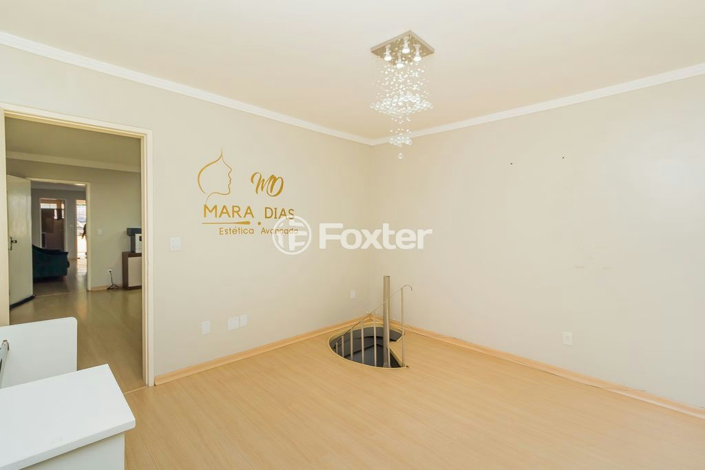 Casa à venda com 3 quartos, 205m² - Foto 9