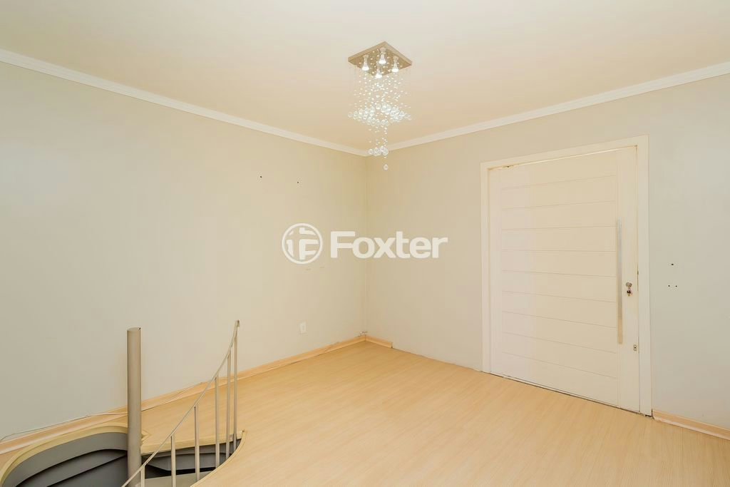 Casa à venda com 3 quartos, 205m² - Foto 8