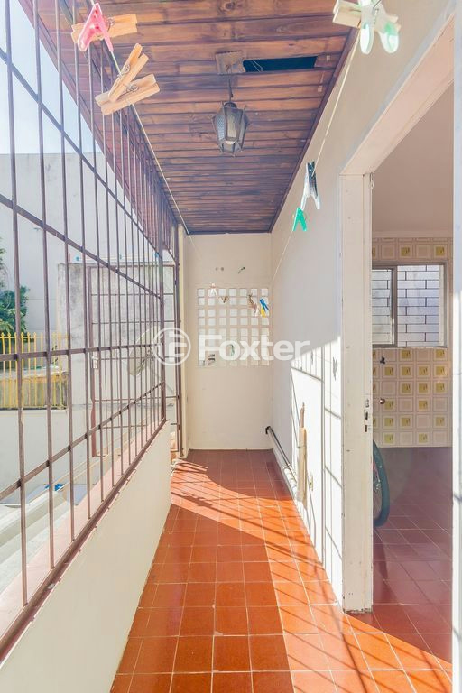Casa à venda com 3 quartos, 205m² - Foto 5