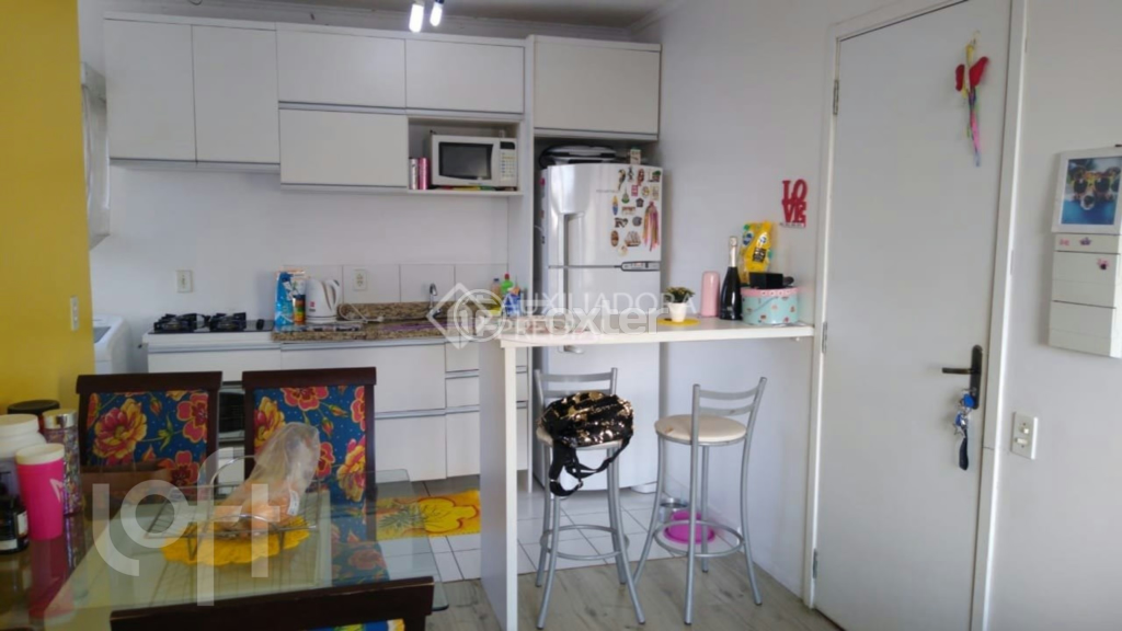 Apartamento à venda com 2 quartos, 42m² - Foto 3