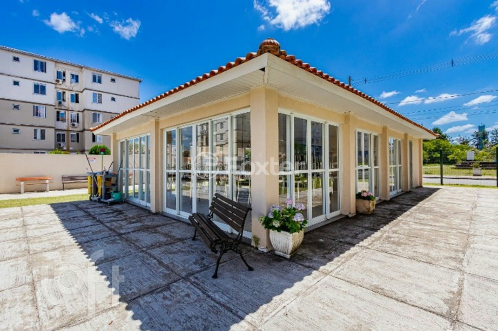 Apartamento à venda com 2 quartos, 42m² - Foto 8