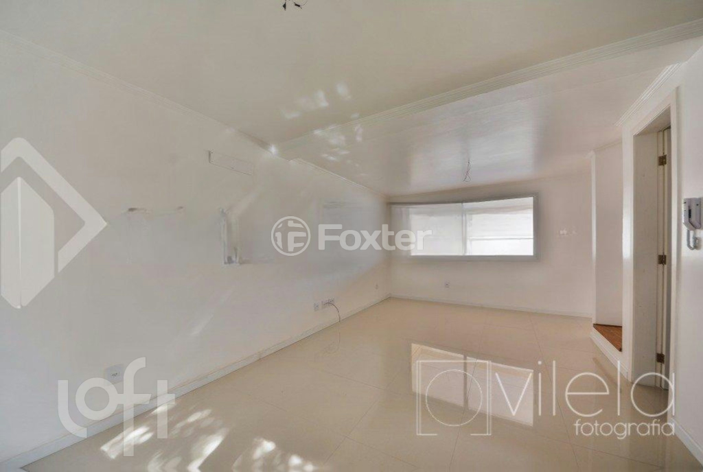 Casa de Condomínio à venda com 3 quartos, 110m² - Foto 3