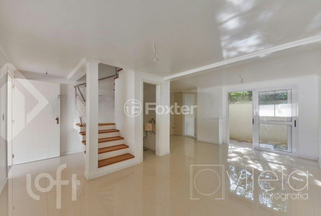 Casa de Condomínio à venda com 3 quartos, 110m² - Foto 1