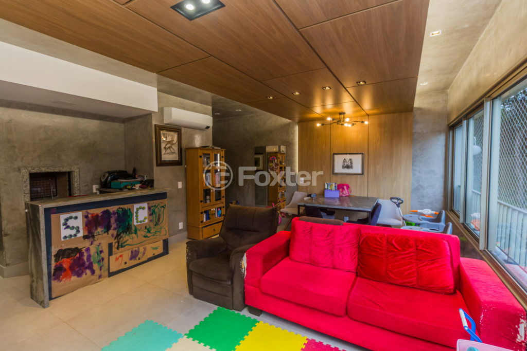 Apartamento à venda com 3 quartos, 105m² - Foto 1