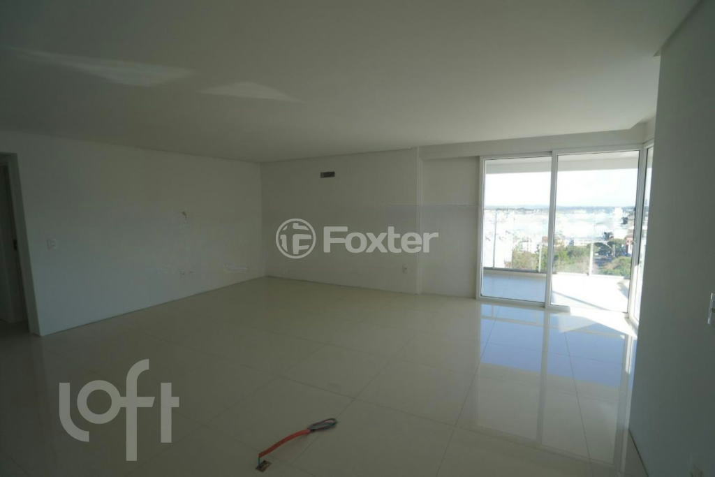 Apartamento à venda com 3 quartos, 137m² - Foto 3