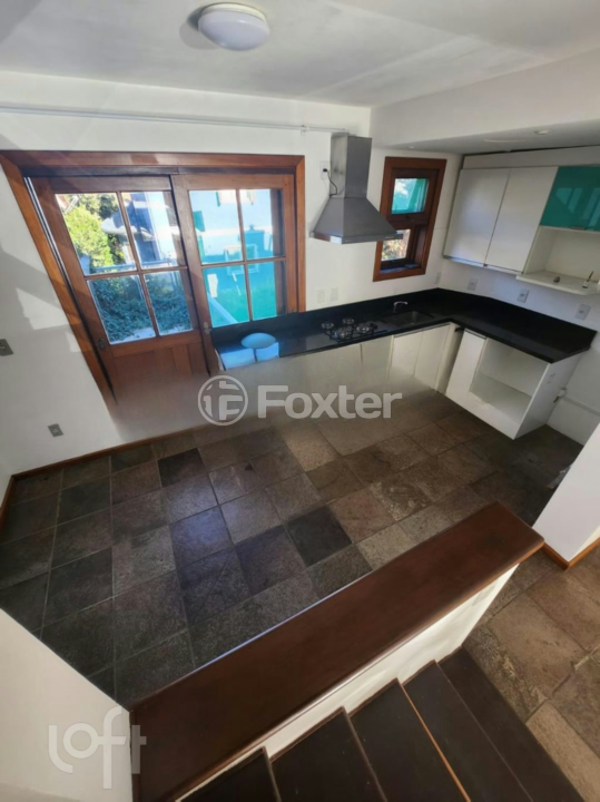 Casa de Condomínio à venda com 3 quartos, 125m² - Foto 4