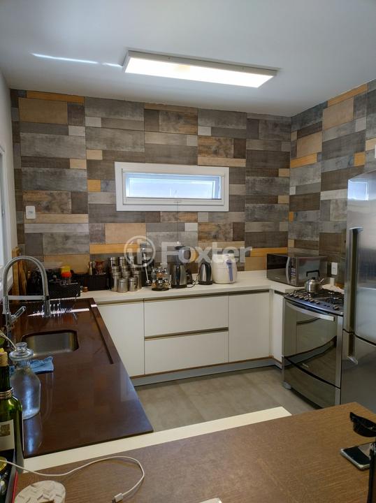Casa de Condomínio à venda com 3 quartos, 228m² - Foto 2