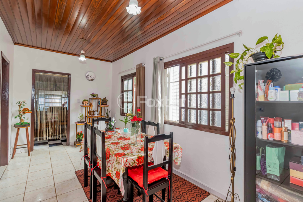 Casa à venda com 3 quartos, 131m² - Foto 28