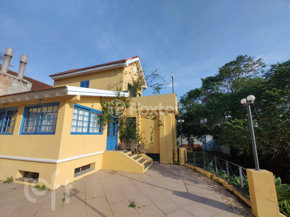 Casa de Condomínio à venda com 3 quartos, 240m² - Foto 4