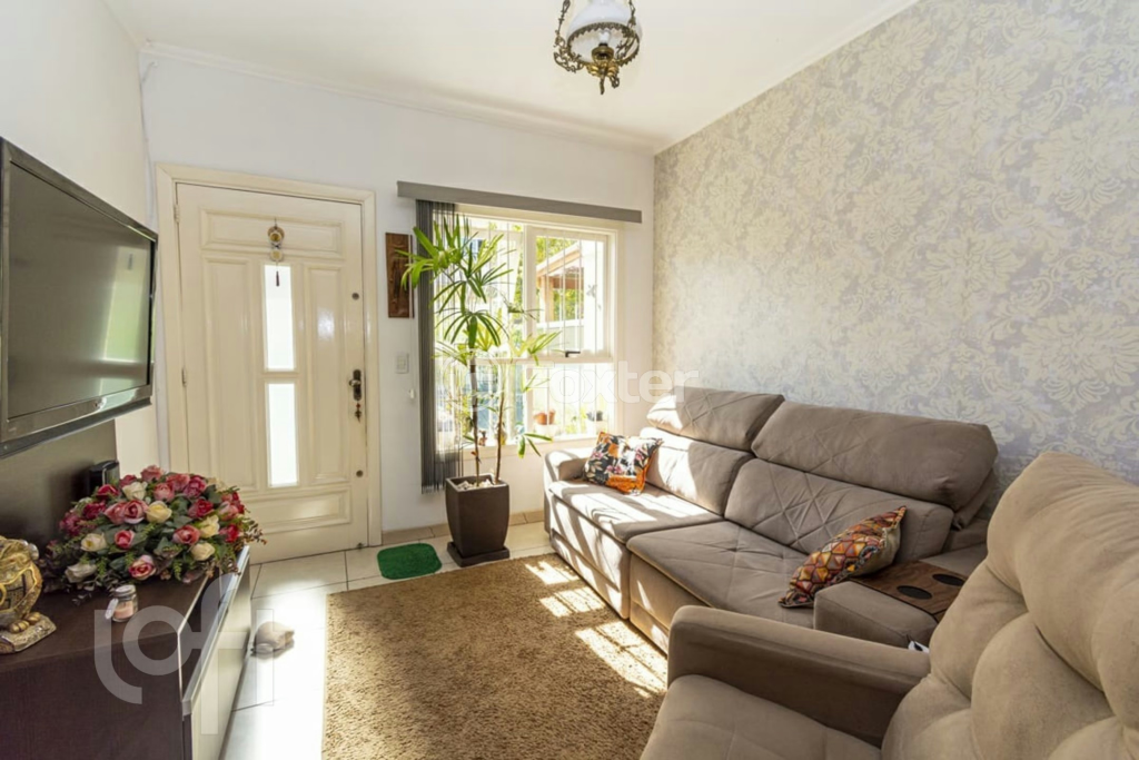 Casa à venda com 2 quartos, 82m² - Foto 2