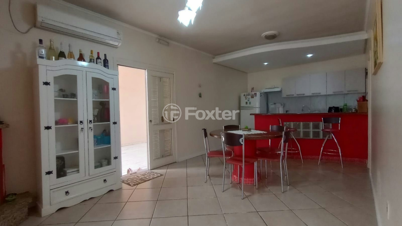 Casa à venda com 3 quartos, 128m² - Foto 4