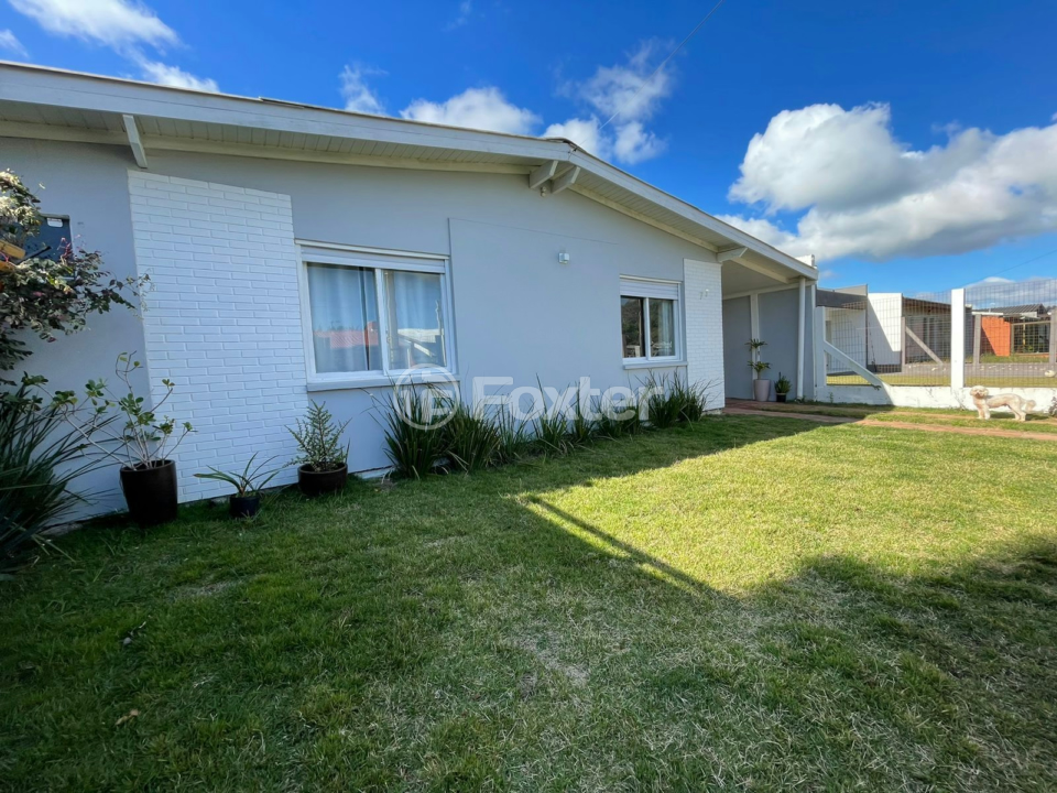 Casa à venda com 2 quartos, 90m² - Foto 1