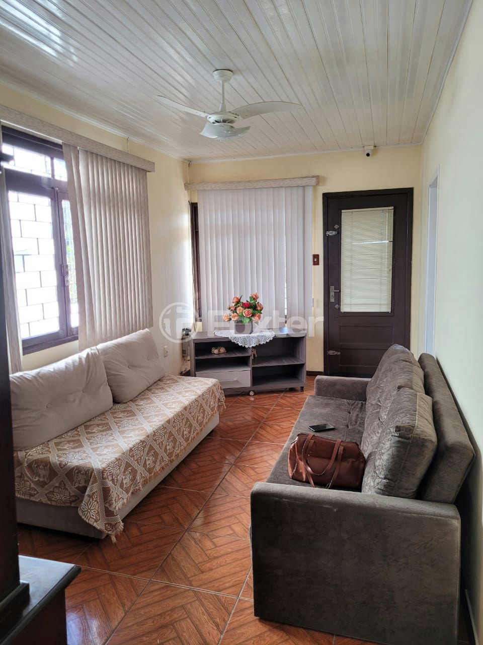 Casa à venda com 6 quartos, 244m² - Foto 18