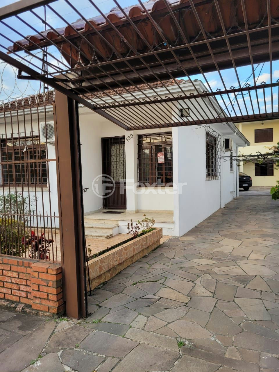 Casa à venda com 6 quartos, 244m² - Foto 8