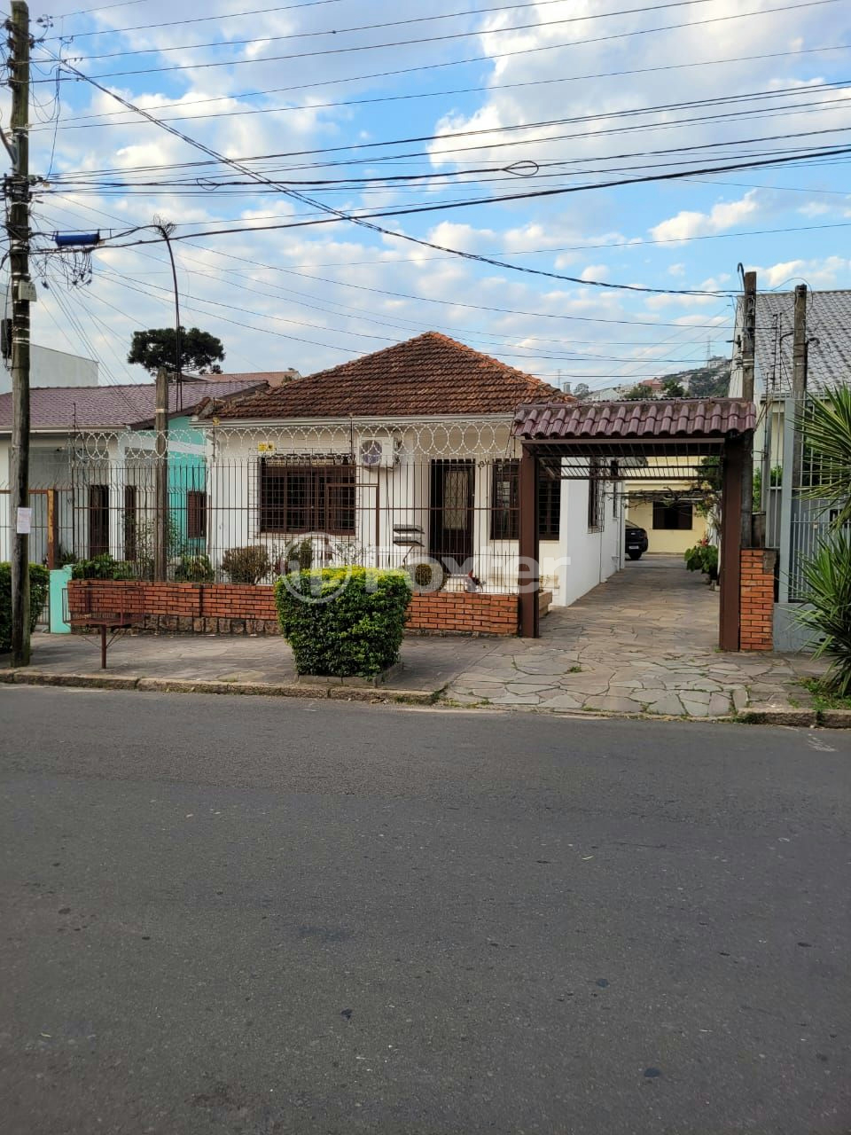 Casa à venda com 6 quartos, 244m² - Foto 7