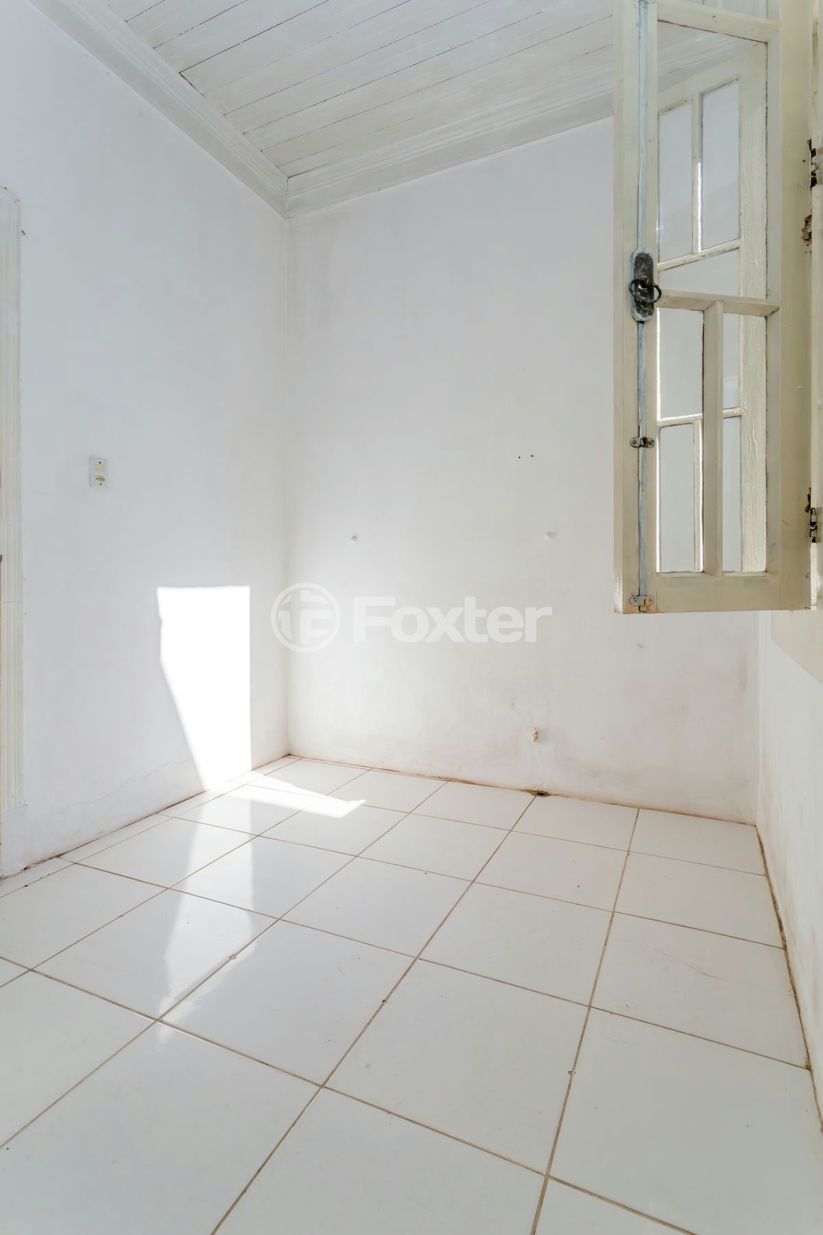 Casa à venda com 4 quartos, 180m² - Foto 13