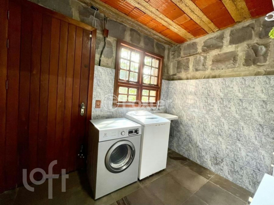 Casa à venda com 4 quartos, 360m² - Foto 44