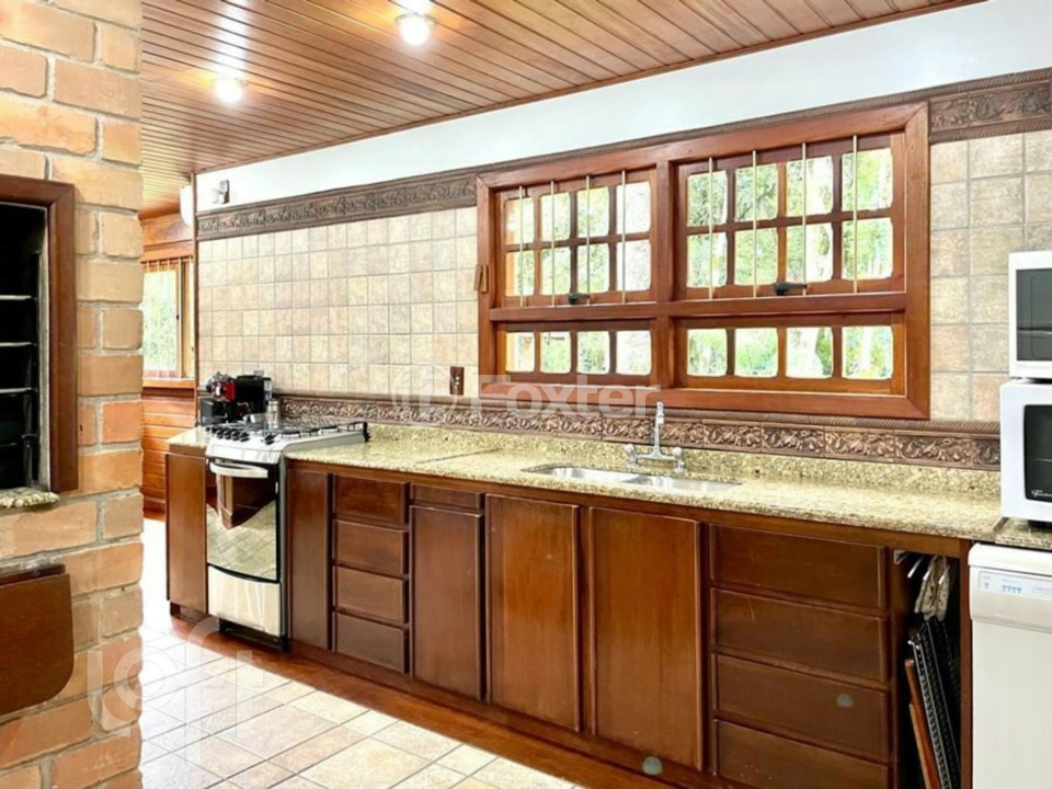 Casa à venda com 4 quartos, 360m² - Foto 7