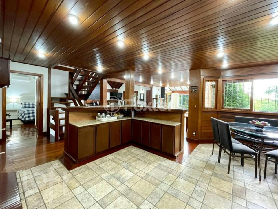 Casa à venda com 4 quartos, 360m² - Foto 14