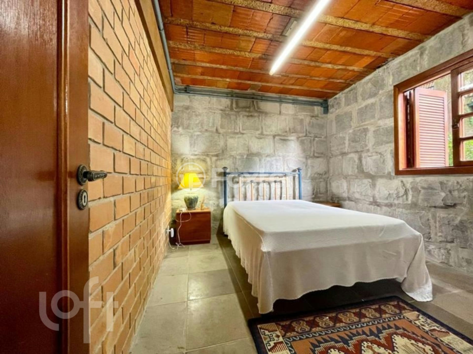 Casa à venda com 4 quartos, 360m² - Foto 42