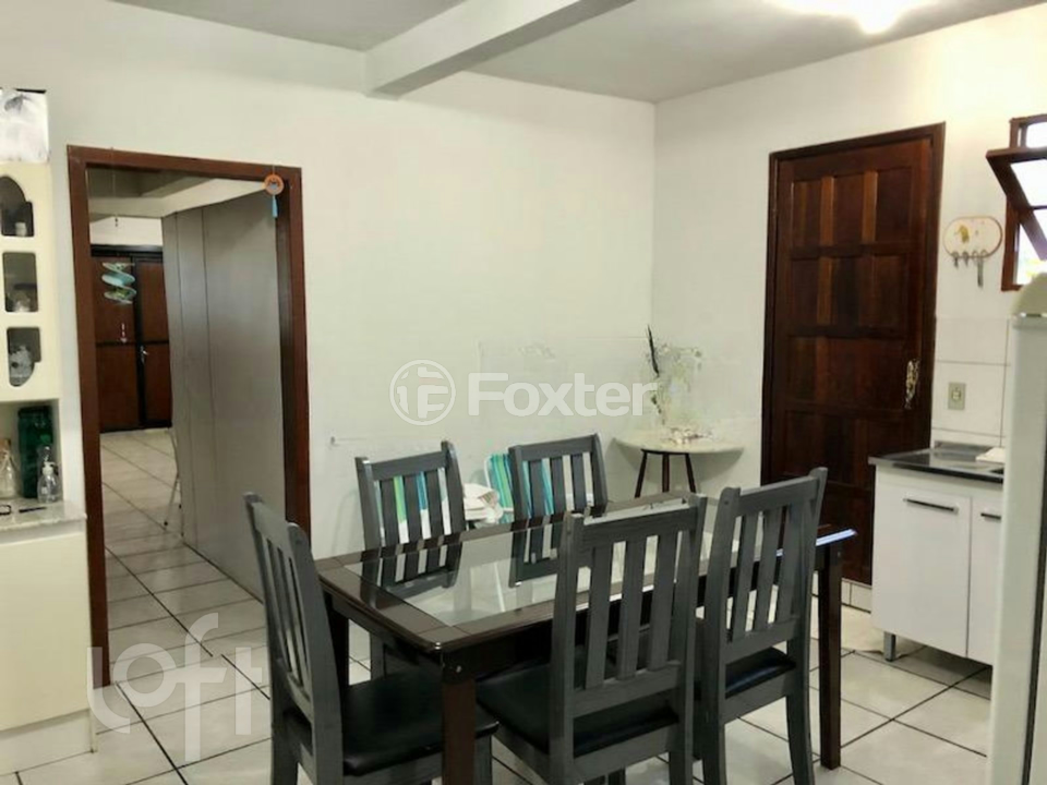 Casa à venda com 3 quartos, 210m² - Foto 5